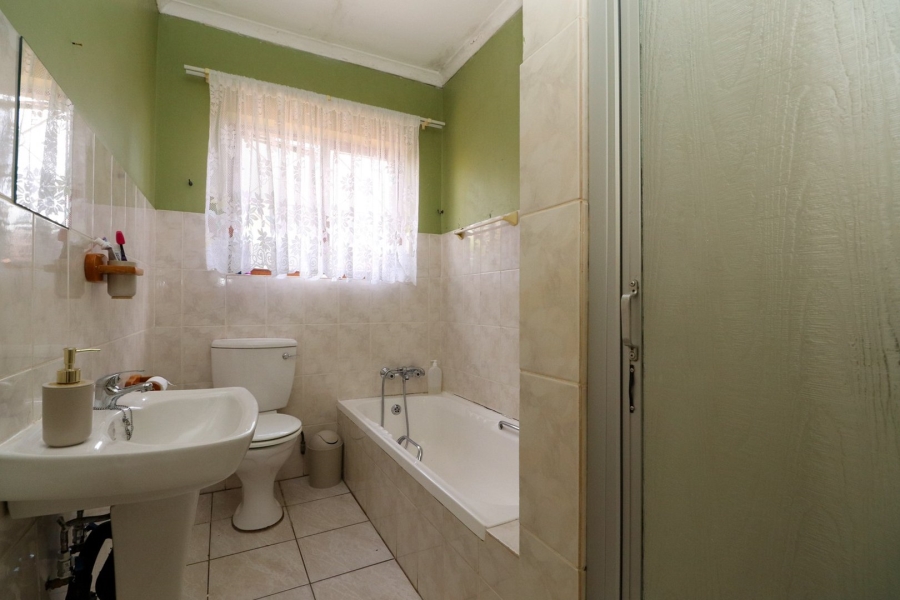 3 Bedroom Property for Sale in Flamwood North West